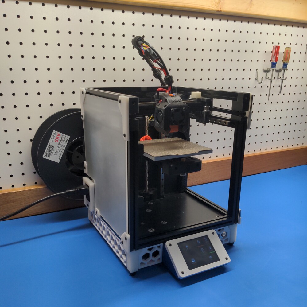 V0 3D Printer with LCD Mount